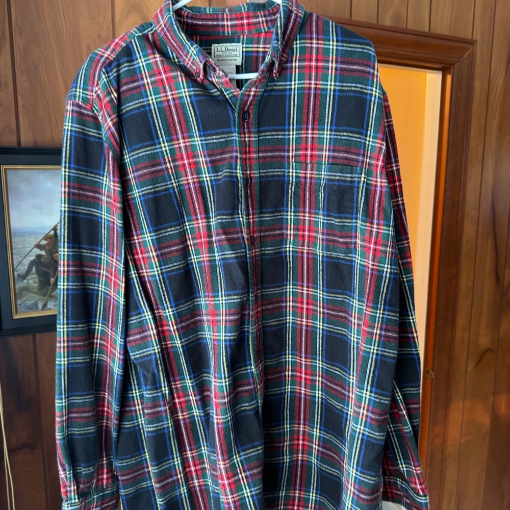 L.L. Bean Men's Multicolor Plaid Button Down Shirt